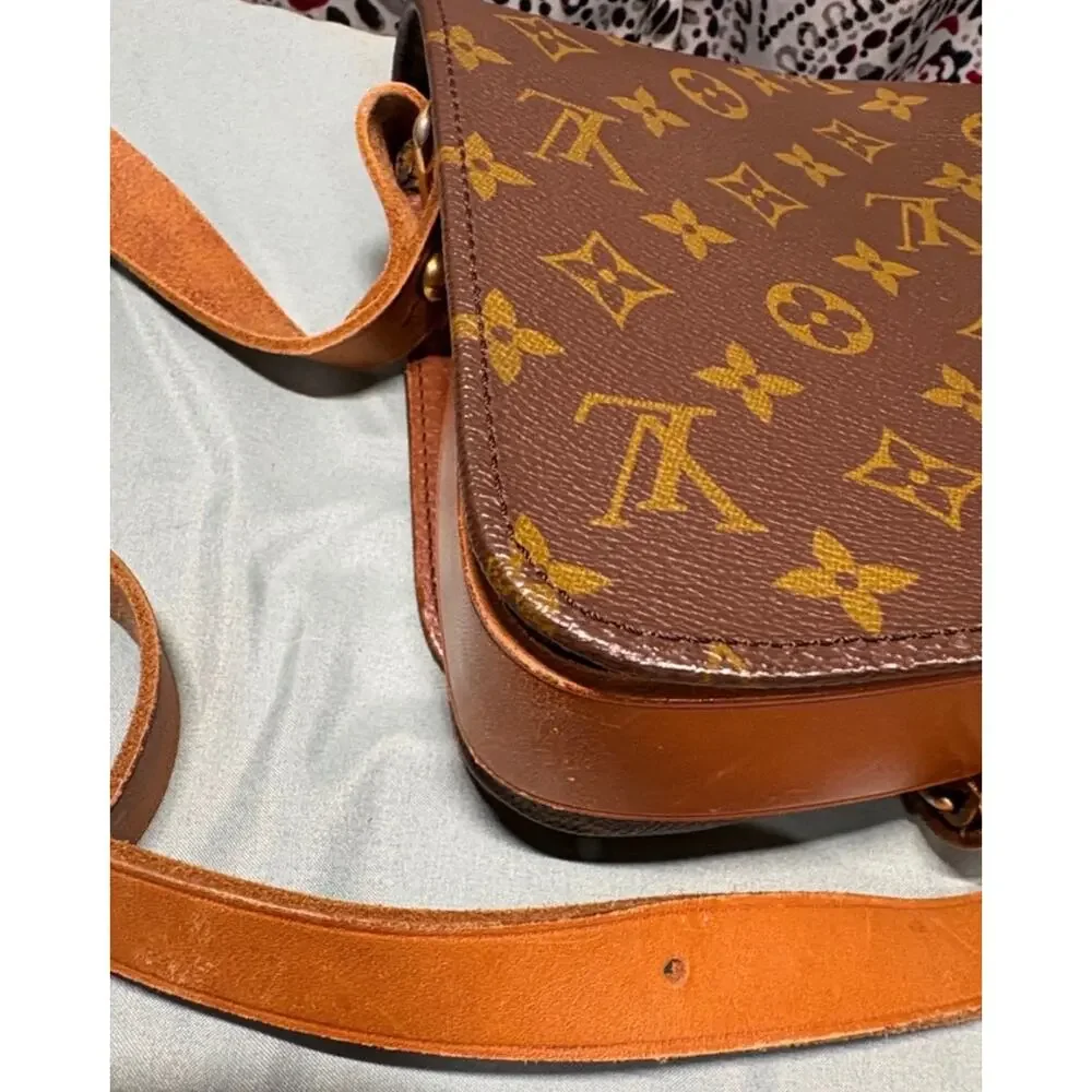 Louis Vuitton Monogram Cartouchiere MM Crossbody With COA - Picture 8 of 14